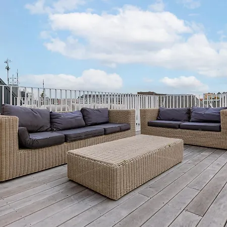 The Sassy Summit - Chic Comfort Views & Good Vibe * Gent