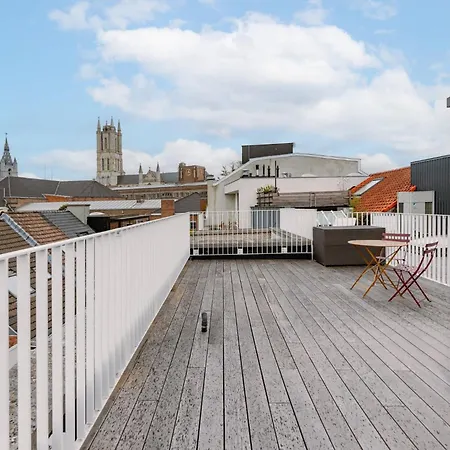 The Sassy Summit - Chic Comfort Views & Good Vibe *