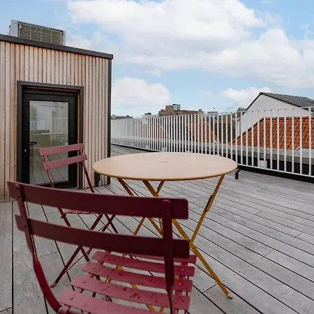 The Sassy Summit - Chic Comfort Views & Good Vibe Apartment *